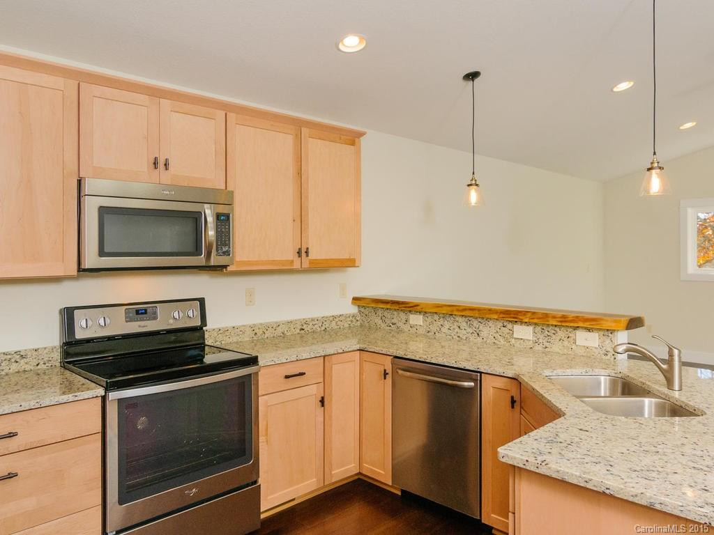 5 OAKCREST PLACE - Photo 12