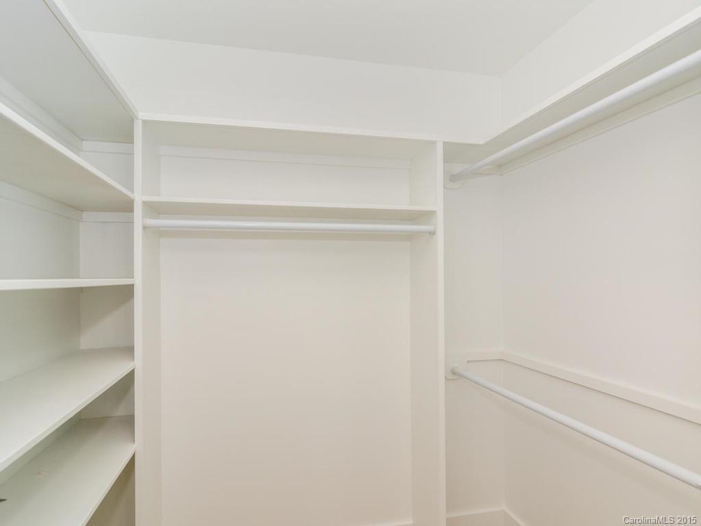 5 OAKCREST PLACE - Photo 15