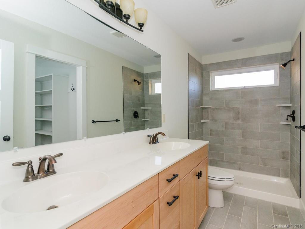 5 OAKCREST PLACE - Photo 16