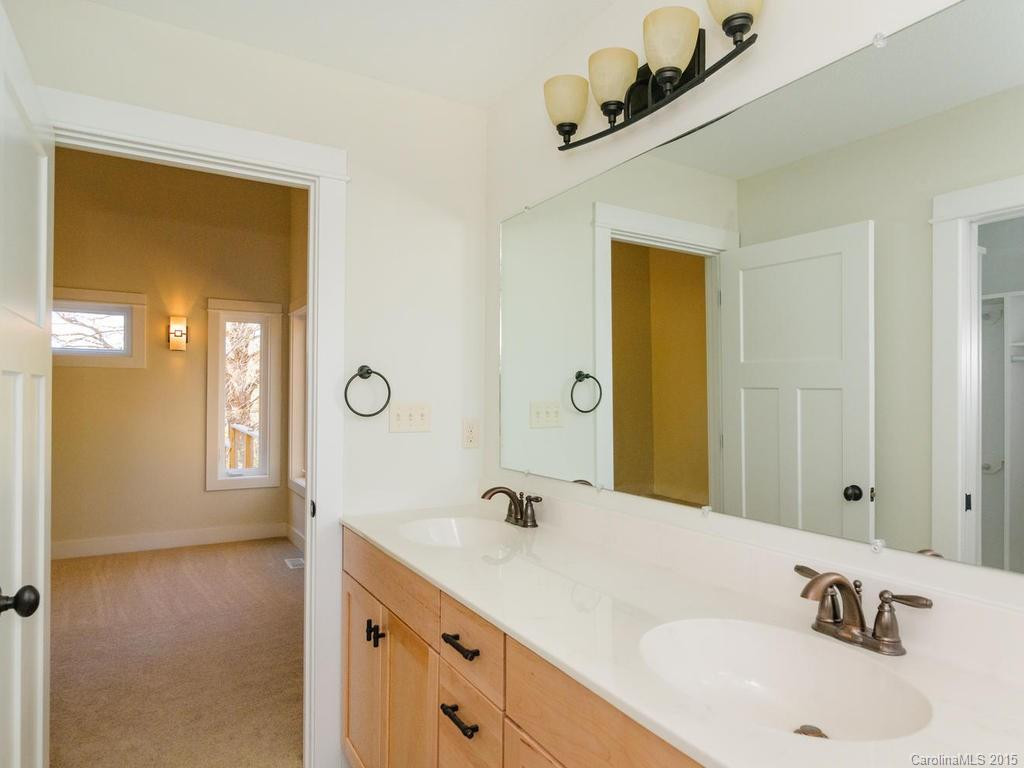 5 OAKCREST PLACE - Photo 18