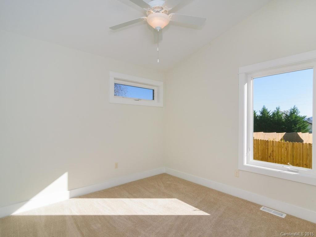 5 OAKCREST PLACE - Photo 20