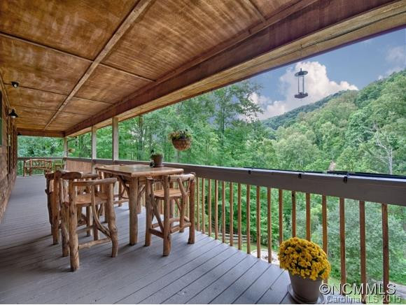 61 EVITA COVE ROAD - Photo 4