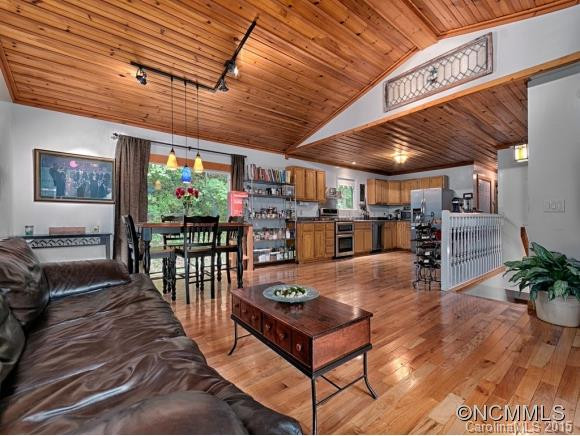 61 EVITA COVE ROAD - Photo 6