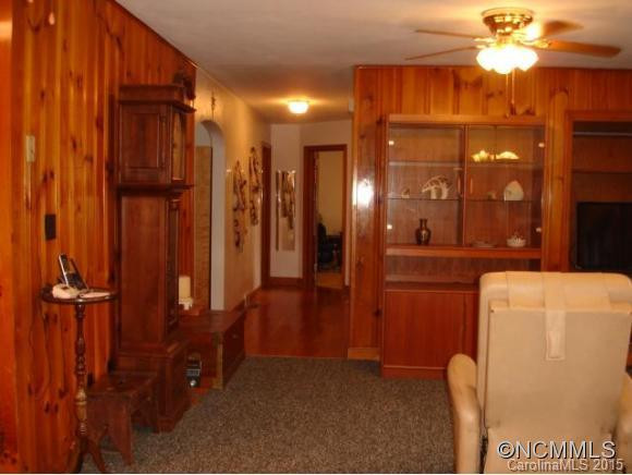 391 Ellen Avenue - Photo 11