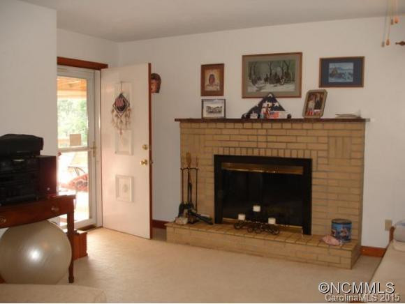 391 Ellen Avenue - Photo 12
