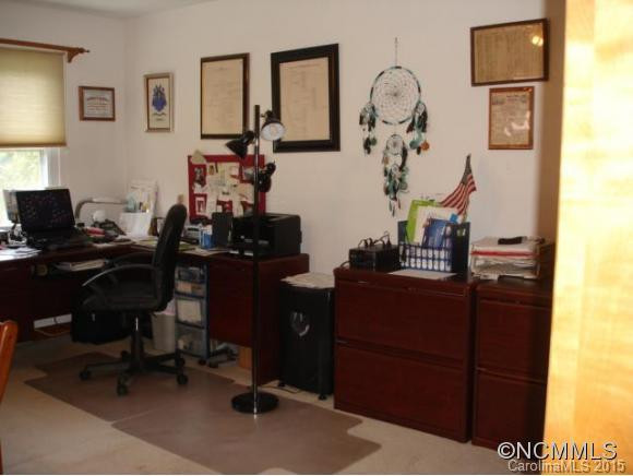 391 Ellen Avenue - Photo 13
