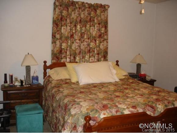 391 Ellen Avenue - Photo 15