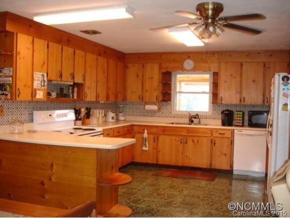 391 Ellen Avenue - Photo 9