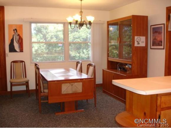 391 Ellen Avenue - Photo 10