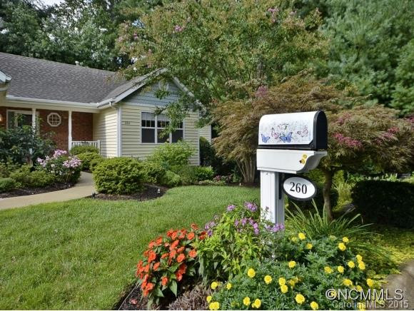 260 Charlestown Drive - Photo 2