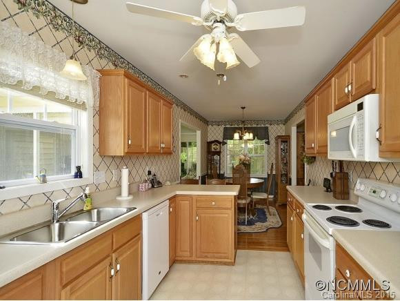 260 Charlestown Drive - Photo 6
