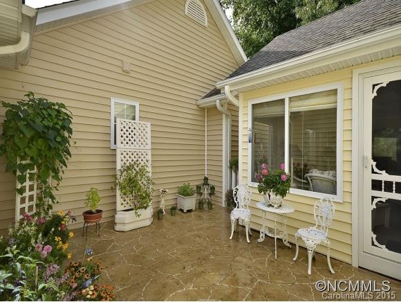 260 Charlestown Drive - Photo 9