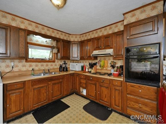245 RIDDLE ROAD - Photo 8