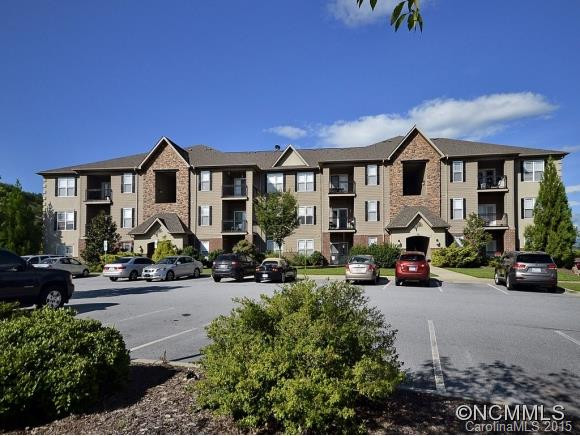 181 BRICKTON VILLAGE CR #306