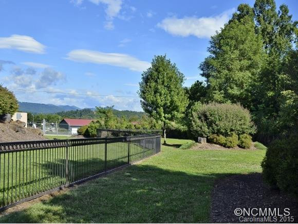 181 BRICKTON VILLAGE CR #306 - Photo 16