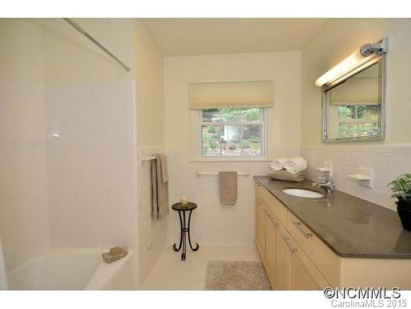 140 South Drive - Photo 14