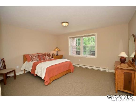 140 South Drive - Photo 16