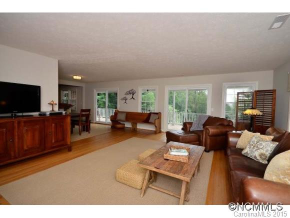 140 South Drive - Photo 5
