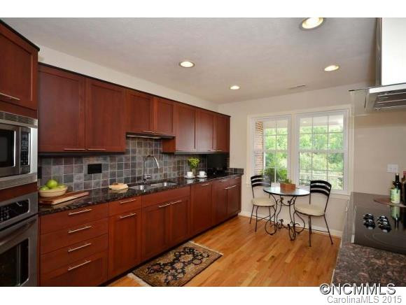 140 South Drive - Photo 8