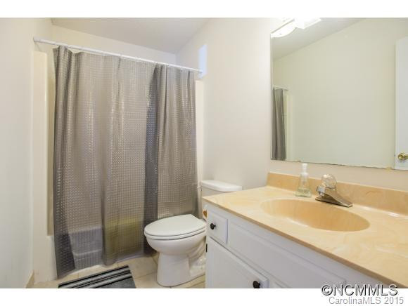 92 Hollybrook Drive - Photo 11