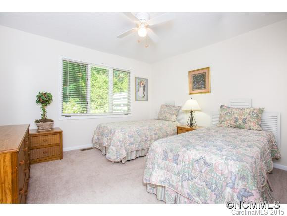 92 Hollybrook Drive - Photo 12