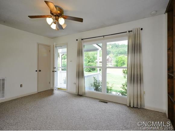 428 CHRISTIAN CREEK RD - Photo 2