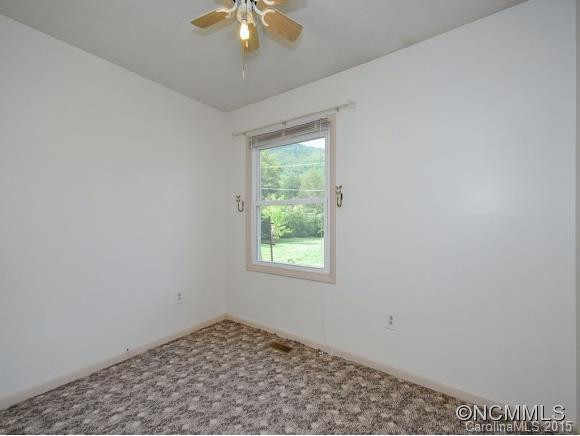 428 CHRISTIAN CREEK RD - Photo 6