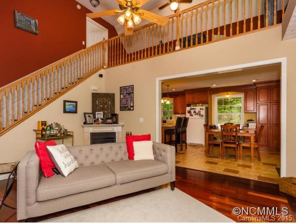 292 COVE CREEK LANE - Photo 3