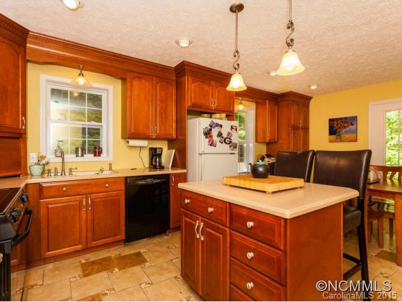 292 COVE CREEK LANE - Photo 4