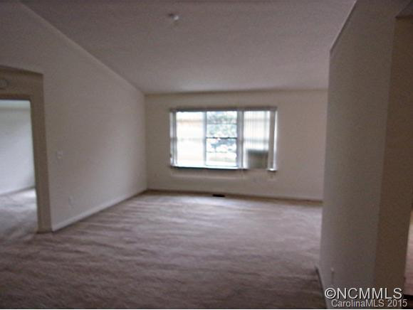 19 Danbury Lane - Photo 14