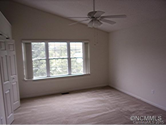 19 Danbury Lane - Photo 10