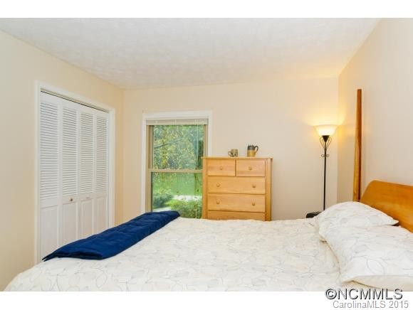 35 Ferenvilla Drive - Photo 11