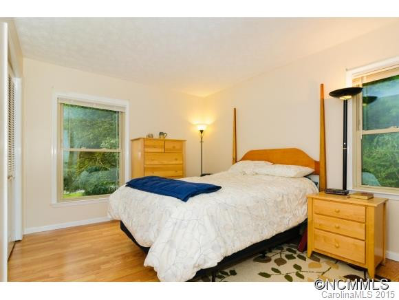 35 Ferenvilla Drive - Photo 12