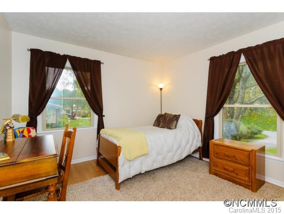 35 Ferenvilla Drive - Photo 14