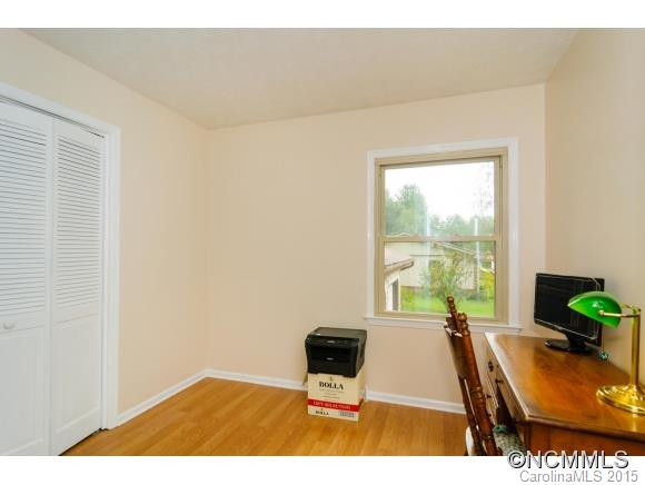 35 Ferenvilla Drive - Photo 16