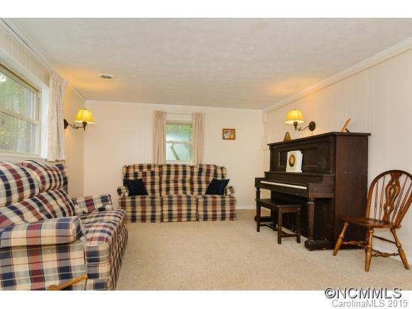 35 Ferenvilla Drive - Photo 19