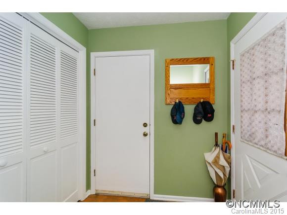 35 Ferenvilla Drive - Photo 4