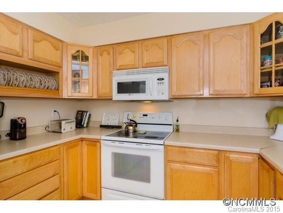 35 Ferenvilla Drive - Photo 8