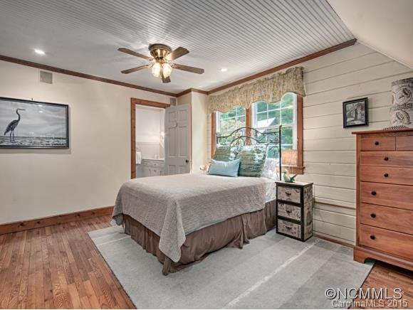 333 SUGAR HOLLOW RD - Photo 14
