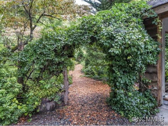333 SUGAR HOLLOW RD - Photo 17