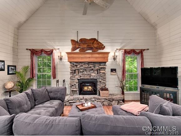 333 SUGAR HOLLOW RD - Photo 5