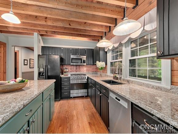 333 SUGAR HOLLOW RD - Photo 9