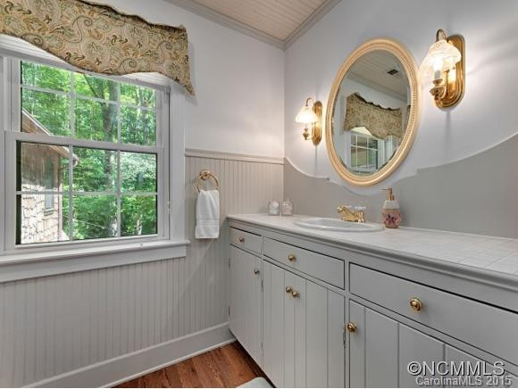 333 SUGAR HOLLOW RD - Photo 10