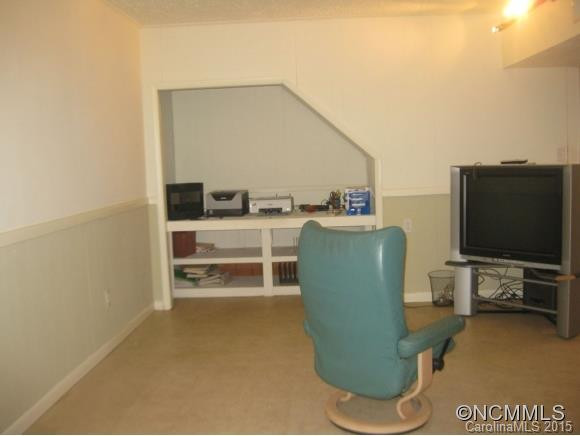 114 Fairway Drive - Photo 5