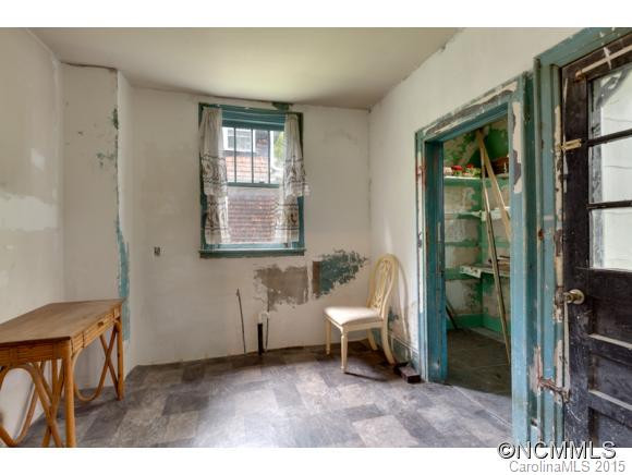 53 Woodlawn Avenue - Photo 9