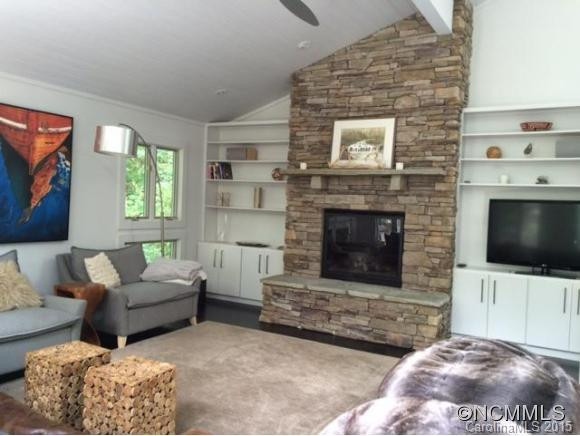 375 Robin Hood Rd. - Photo 2