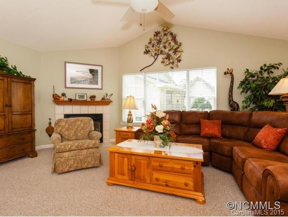 33 Gray Wolf Lane - Photo 3