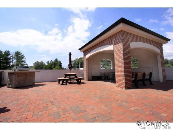 29 West French Broad St, Unit 316 - Photo 18