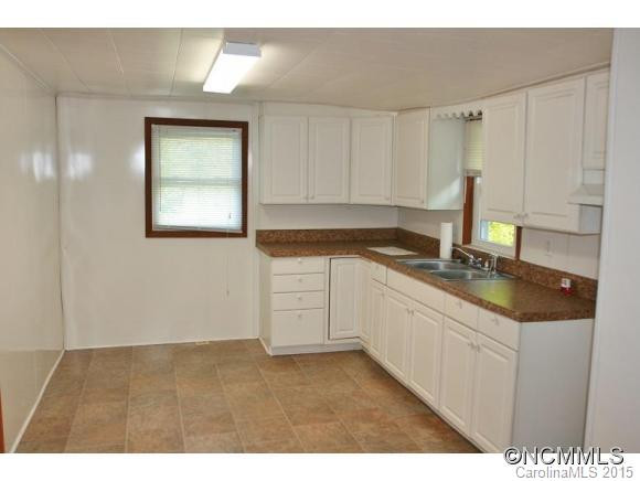 526 POORS FORD ROAD - Photo 4