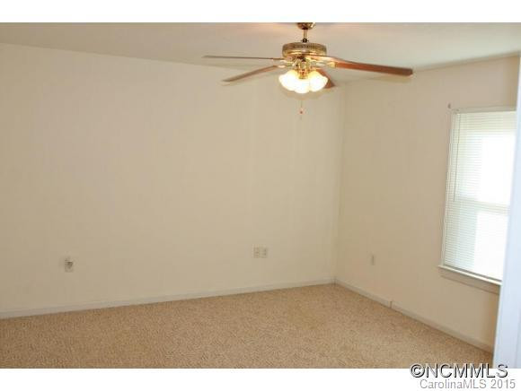 526 POORS FORD ROAD - Photo 6